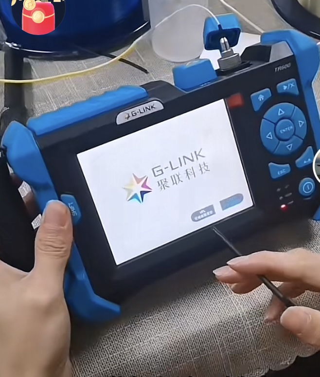 Rugged G-Link TR600 OTDR handheld device with dustproof and shockproof casing for FTTx field use