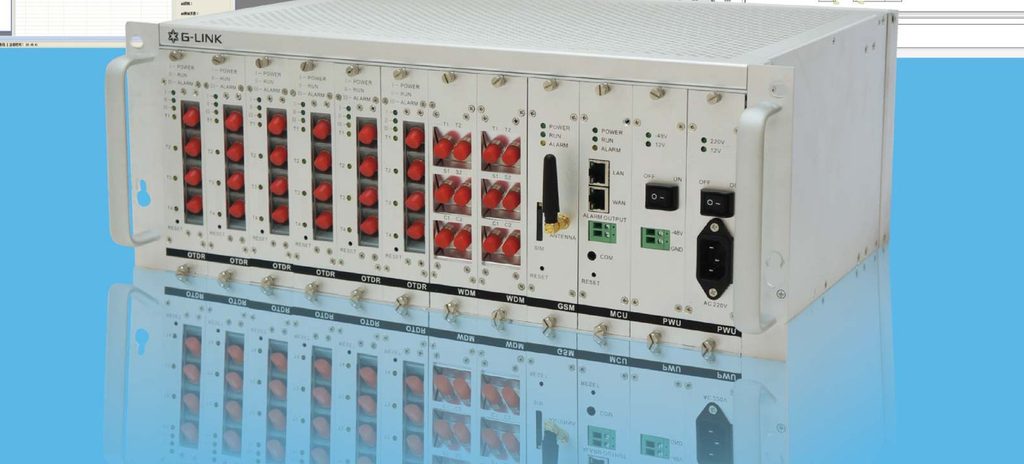 G-Link TMS400 RTU chassis for automated fiber monitoring with integrated OTDR modules and optical switch